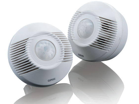 Clipsal 752 Dual-Tech PIR Motion Sensor: Smart Lighting Control