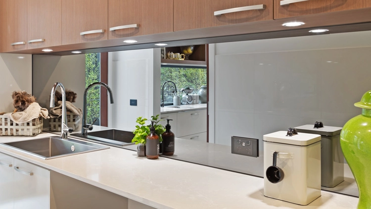 Minimalistic kitchen countertop